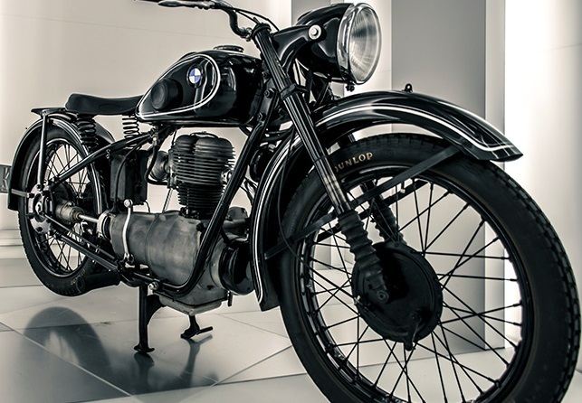 Old Moto Collection Racing Moto ancienne : Peut-elle toute faire l’objet d’une collection ...